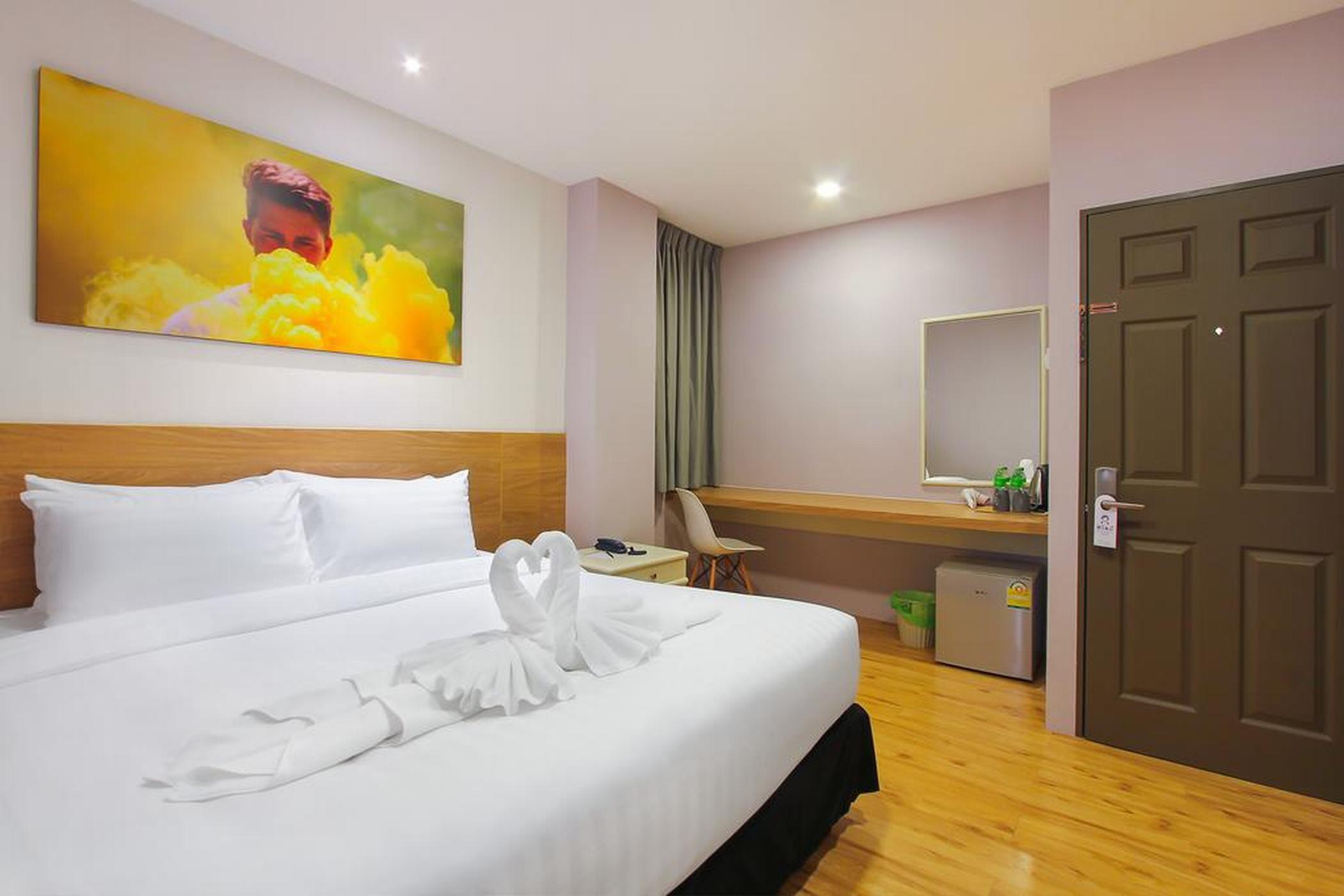 Pula Silom Hotel Bangkok Kültér fotó