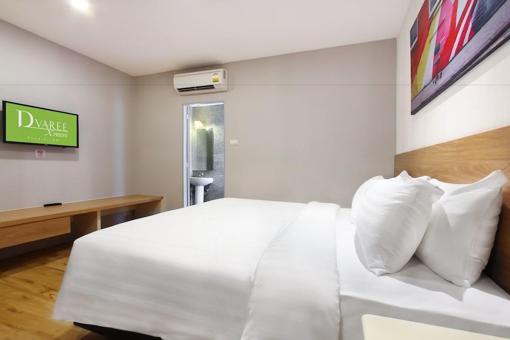 Pula Silom Hotel Bangkok Kültér fotó