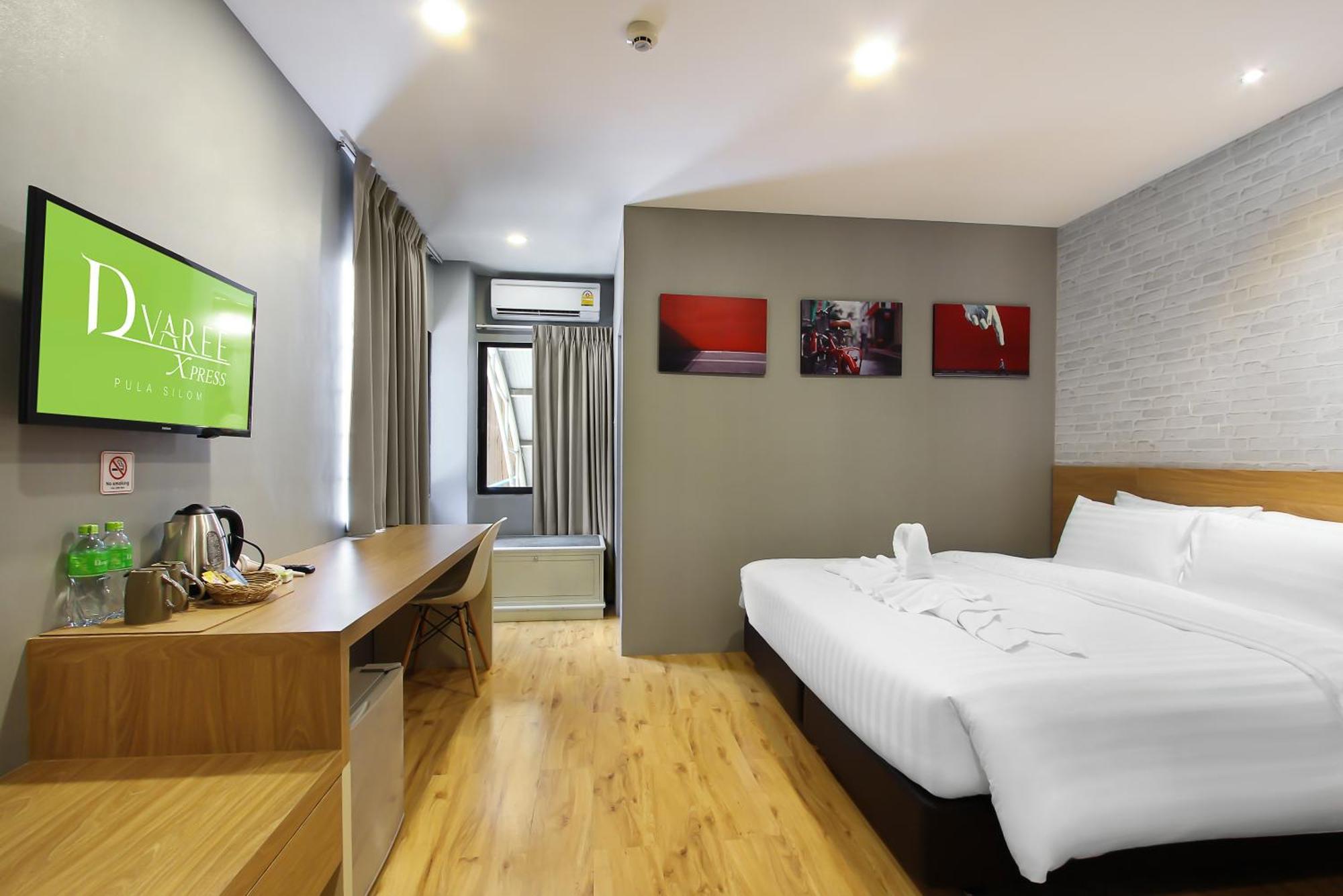 Pula Silom Hotel Bangkok Kültér fotó