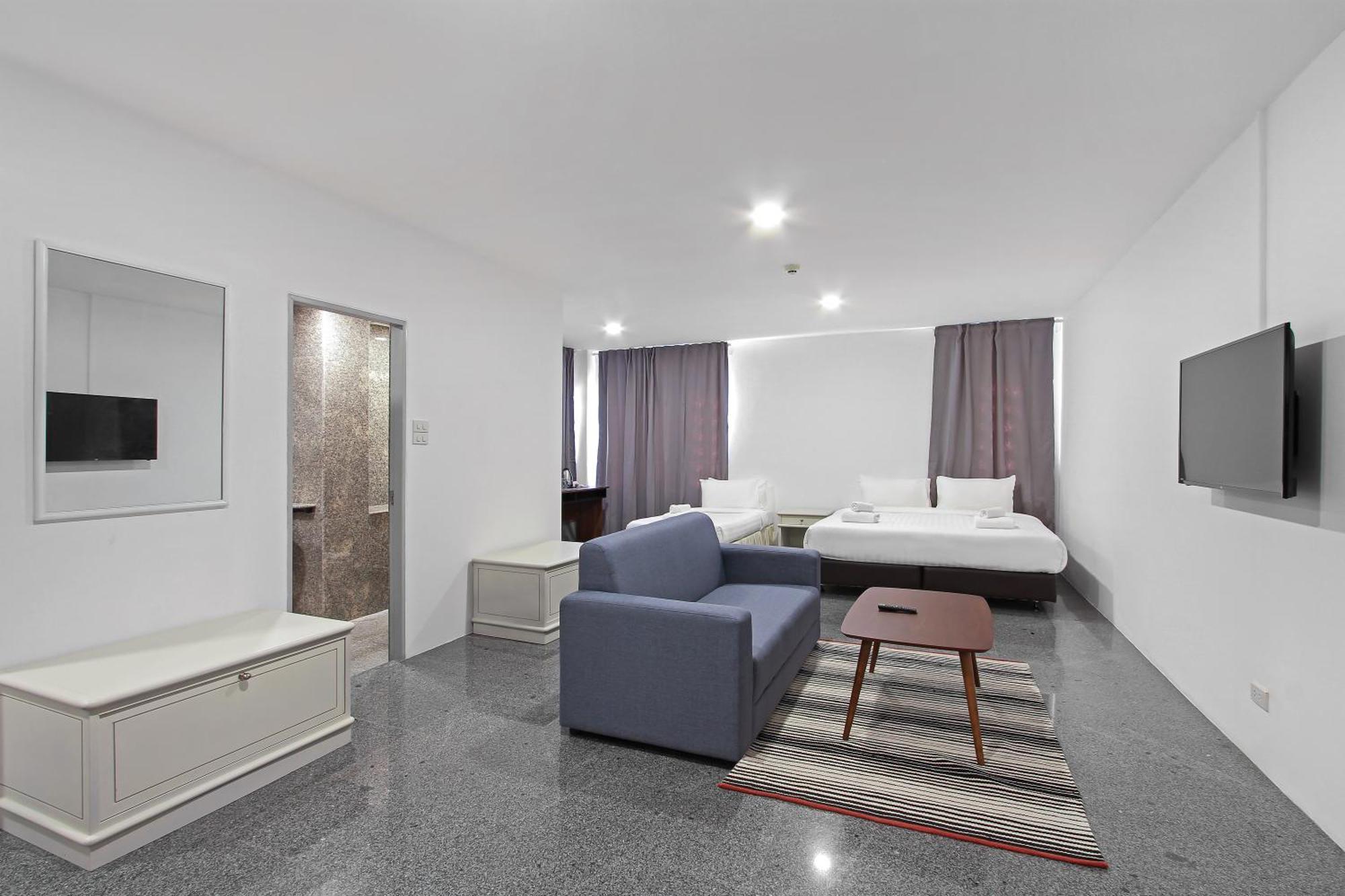 Pula Silom Hotel Bangkok Szoba fotó