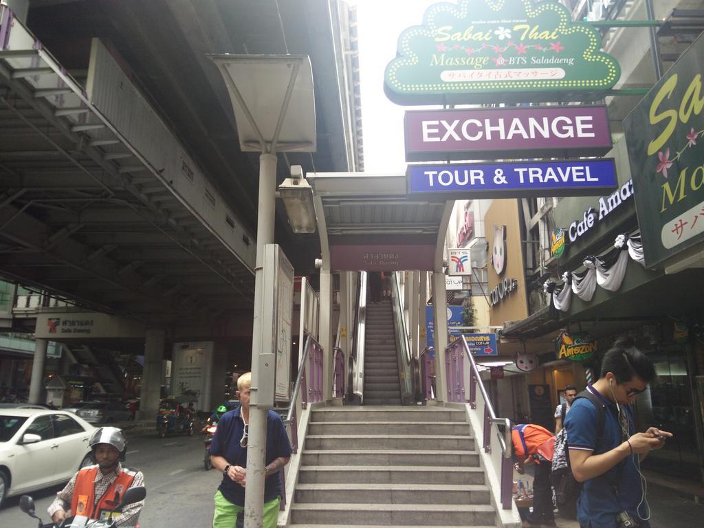 Pula Silom Hotel Bangkok Kültér fotó